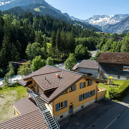 Hostelbett Bergblick Hostel Adelboden